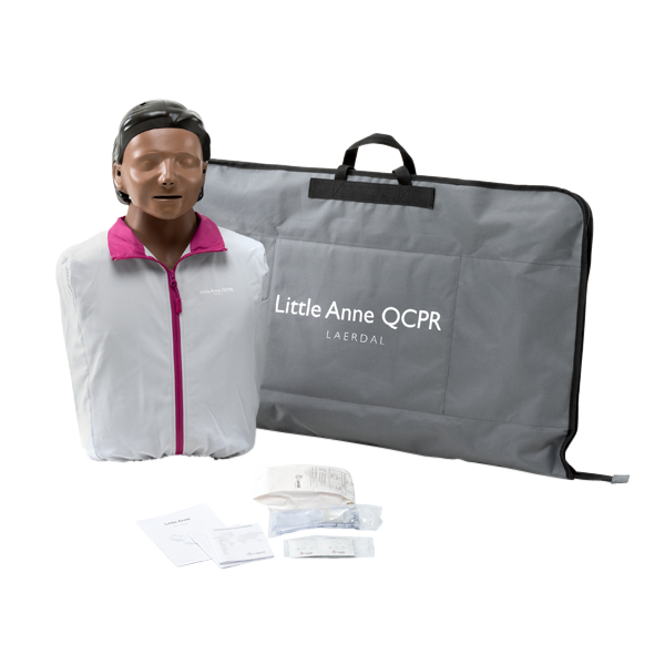 Little Anne QCPR mörk hud, Laerdal en av våra beprövade produkter inom första hjälpen. Det är alltid ett tryggt val med Little Anne QCPR mörk hud från Prestofirstaid.se